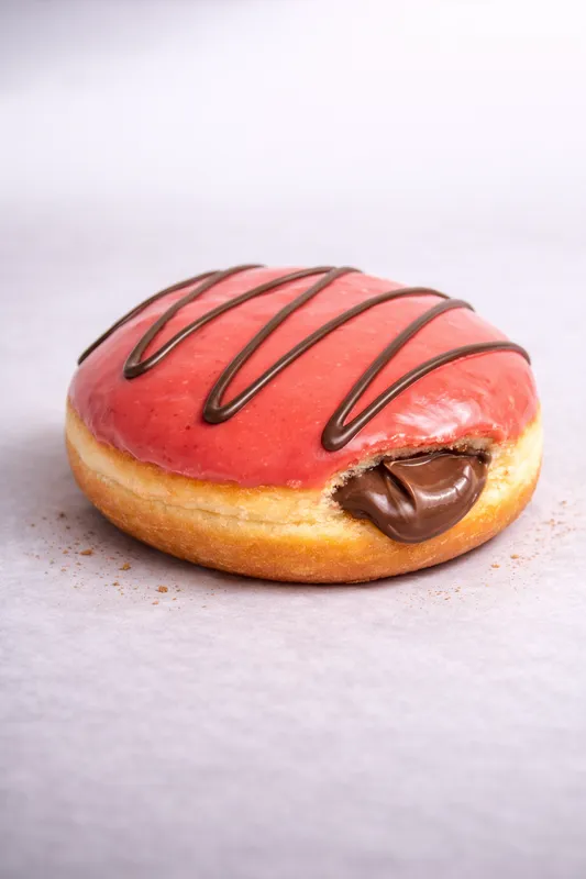 Nutella Dolgulu — Çilek Çikolata