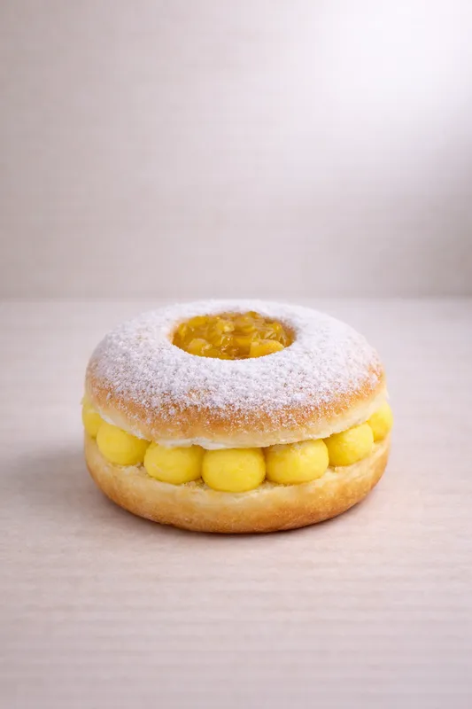 Mango & Şeftalili Donut Pasta
